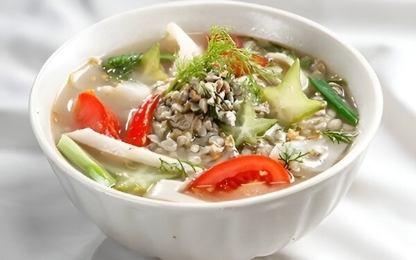 canh hến nấu cà chua